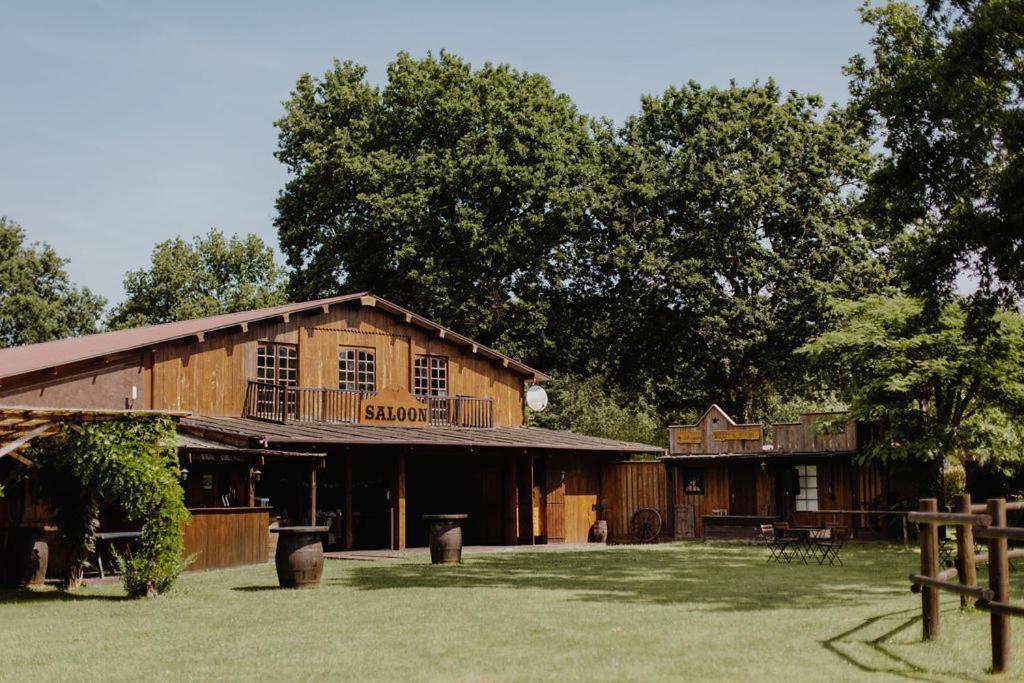 Saint-Paul-en-Born Le Ranch Amadeus B&B 외부 사진